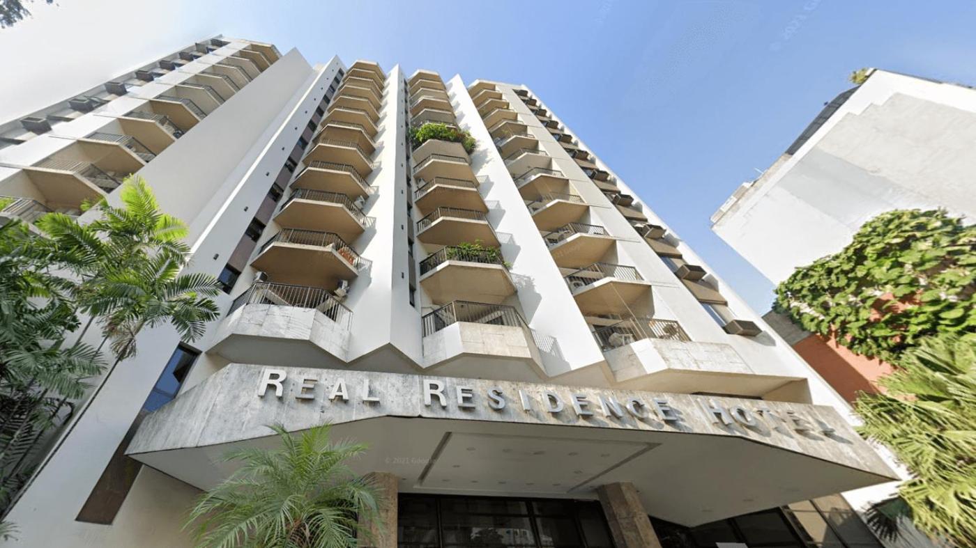 Apartamento Com Piscina Em Copacabana | Pi 500/307 *