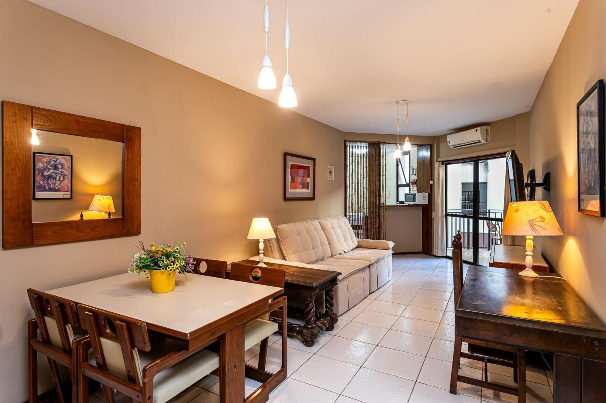 Apartamento Com Piscina Em Copacabana | Pi 500/307 *