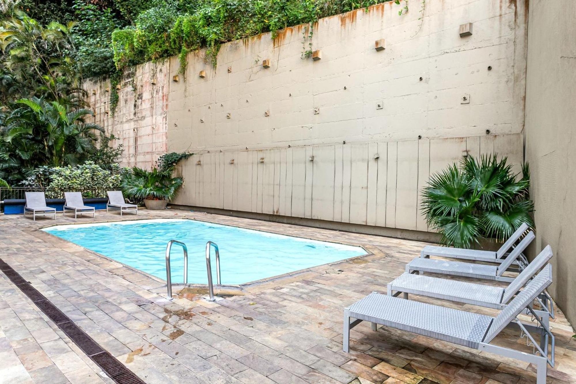 Apartamento Com Piscina Em Copacabana | Pi 500/307